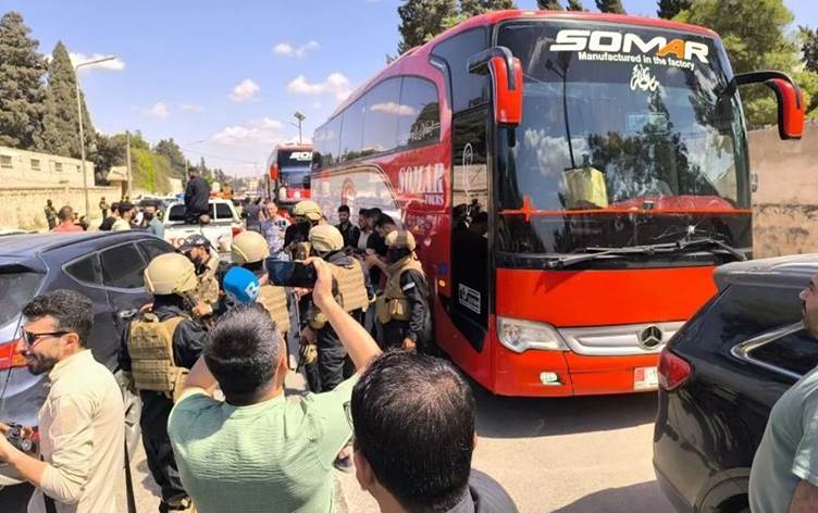 Di navbera HSD û Hikûmeta Sûriyeyê de bihevguhertina dîlan dest pê kir