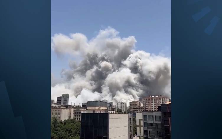 Li Tehranê deriyê girtîgeha girtiyên siyasî hat bombebarankirin