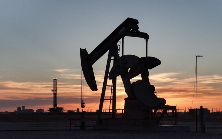 Alparslan Bayraktar li ser petrola Amedê peyamek belav kir