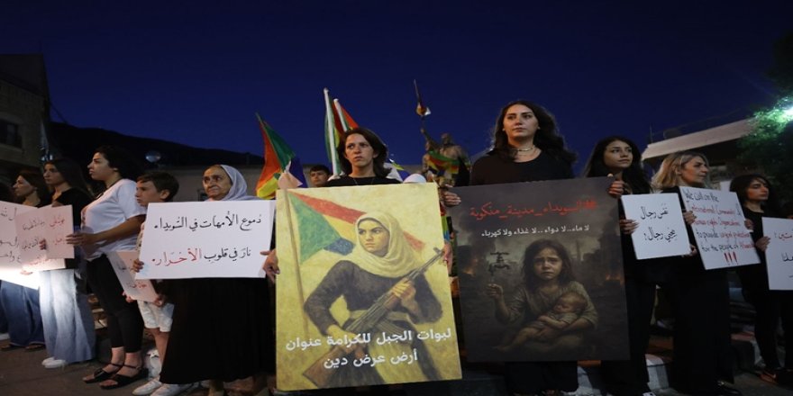 Rêberê Durziyên Îsraîlê bangî Trump kir: Durziyên Sûriyeyê biparêze