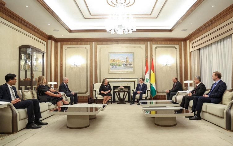 Nêçîrvan Barzanî spasiya Konsulê berê yê Amerîkayê kir û bi xêrhatina konsula nû kir