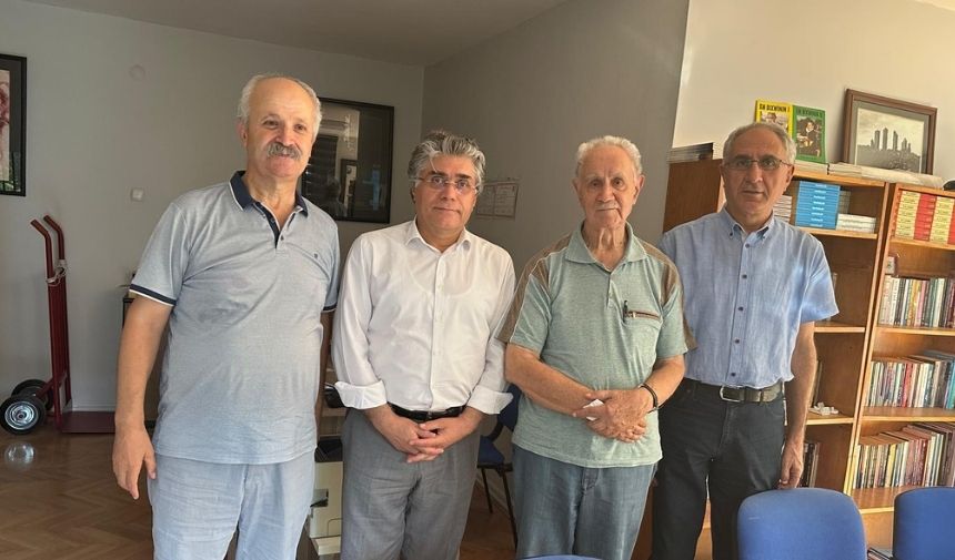 Heyeta PWKyê Seredana Serokê Weqfa Rêya Azadî Sîyasetmedarê Kurd Kemal Bûrkay Kir