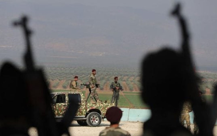 SOHR: Çekdarên Emşatê û Îstixbarata Tirkiyeyê bi ser mala Kurdekî de girt