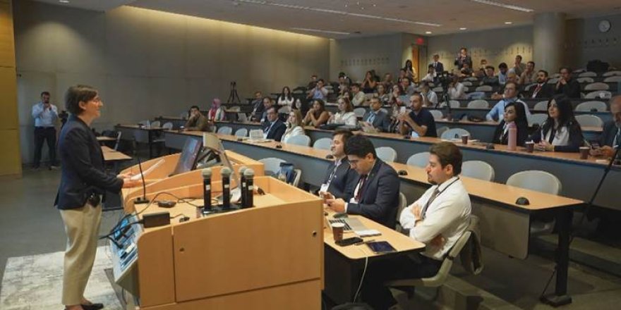 KANADA - Rola Kurdan a di bipêşxistina mirovahiyê de hat nîqaşkirin