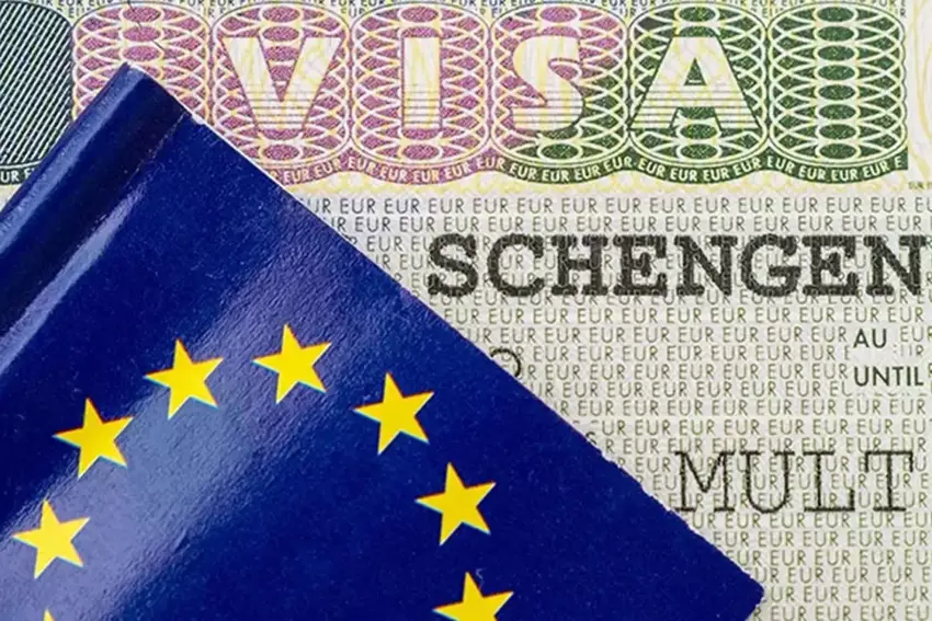 Welatên Schengenê êdî wê mohrê li pasaportan nexin