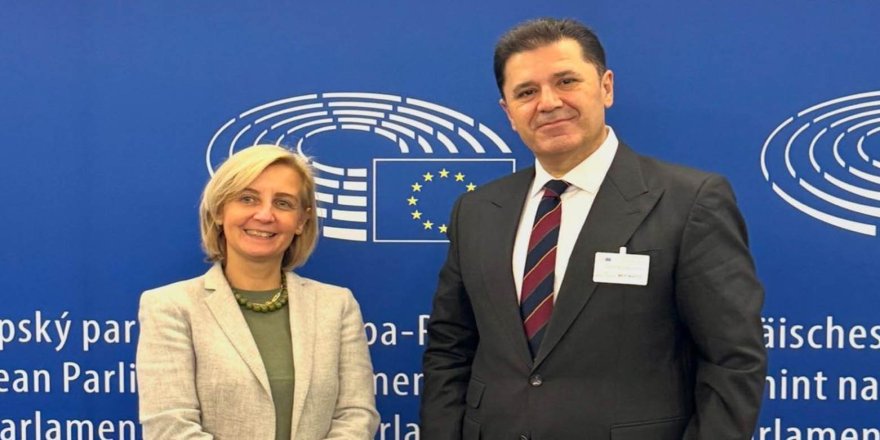 Hikûmeta Herêma Kurdistanê û Parlamentoya Ewropayê nexşerêyekê bo pêşvebirina mafên mirovan amade dikin