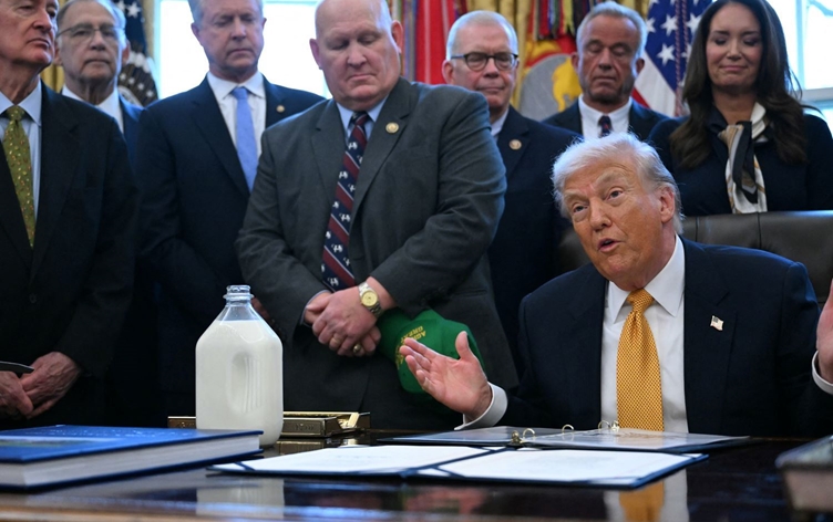 Trump: Reza Pehlewî kesekî baş e lê gumana min jê heye