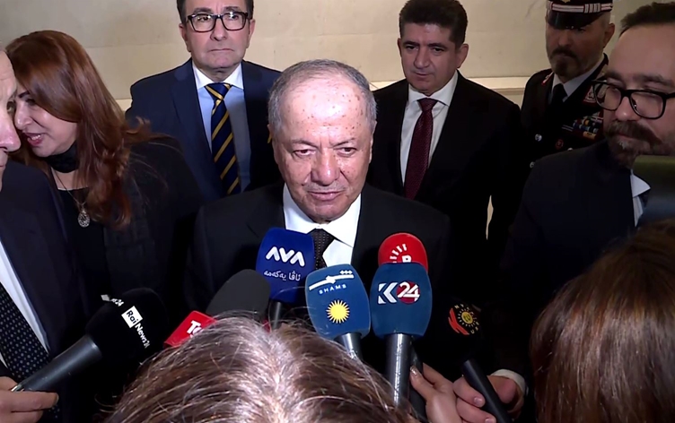 Serok Barzanî: Em dê ji bo piştgiriya Kurdan her tiştî bikin