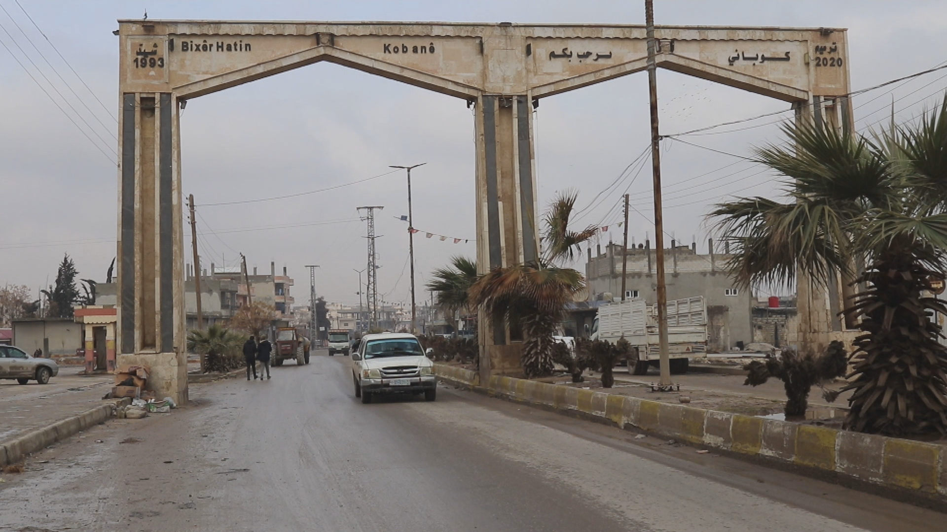 Şandeyeka Kobaniyê li Helebê daxwaza rakirina dorpêça li ser bajarê xwe kir