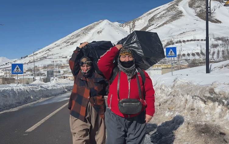 Li Rojhilatê Kurdistanê xizanî û bihabûn: Jin neçarî kolberiyê dibin