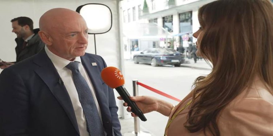 Senator Mark Kelly: Divê Kurdên li Sûriyeyê bên parastin
