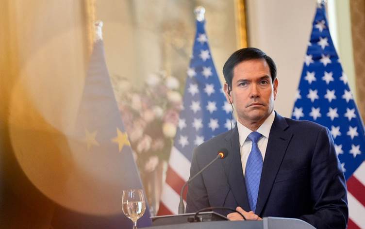 Rubio: Trump ji bo Kurdan du caran telefonî Ehmed Şer kir