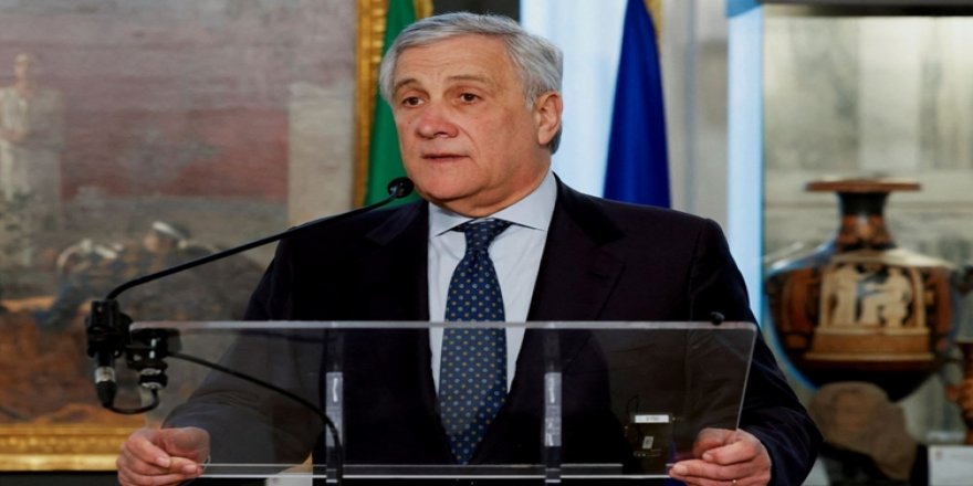 Parlamenterekî Îranê wêneyê Serokkomarê Îtalyayê çirand: Alozî derket