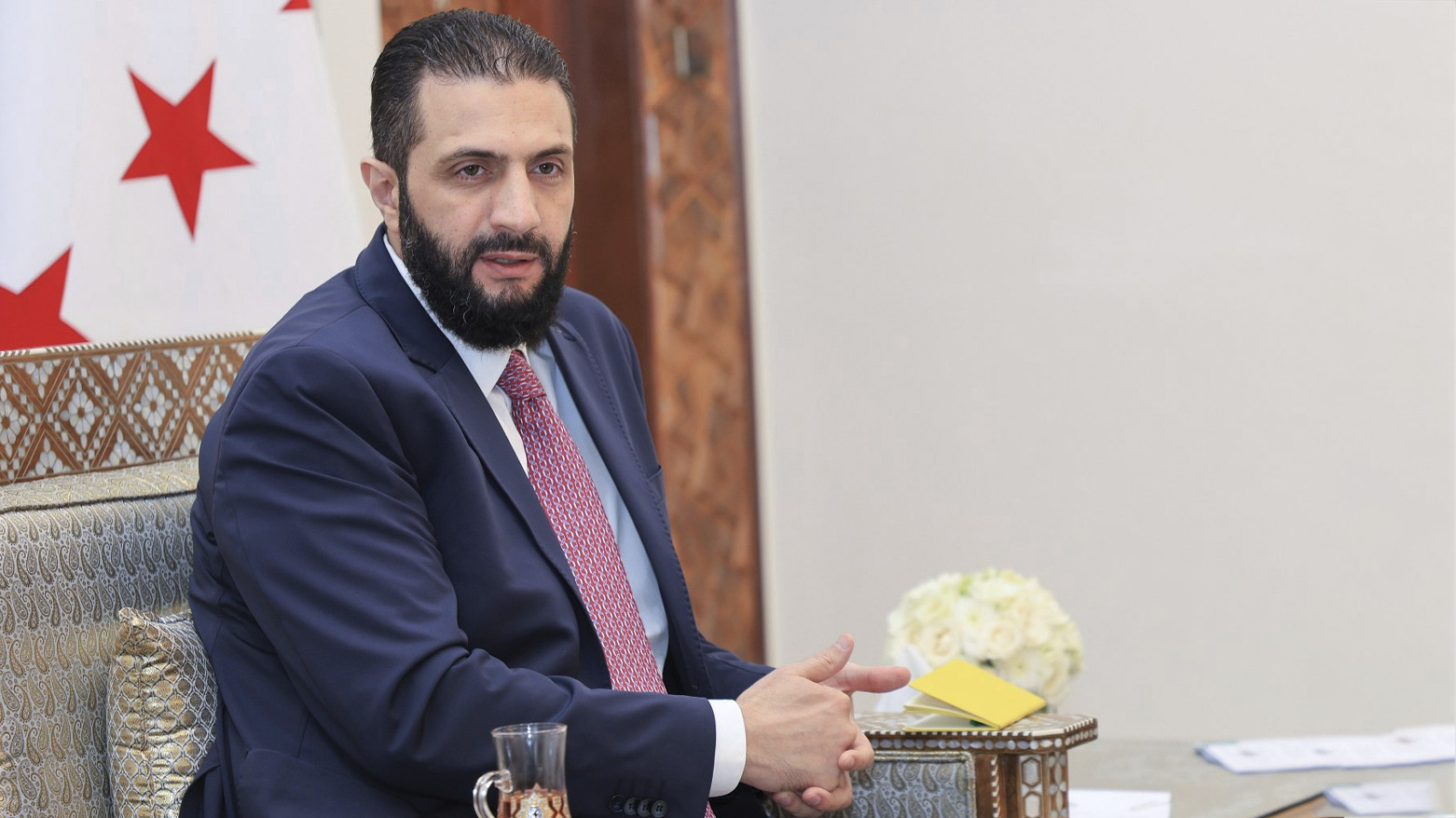 Ehmed Şera: Sûriye ji bo veguhestina enerjiyê alternatîfa herî ewle ye