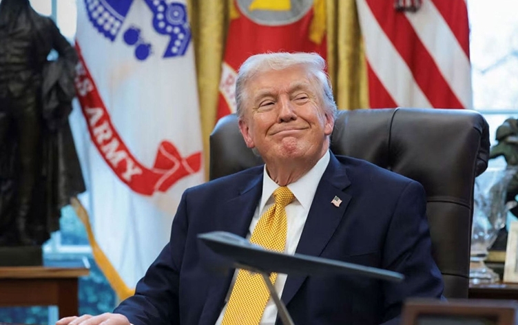 Trump: Me û Çînê li hev kir û Tengava Hurmizê vedibe