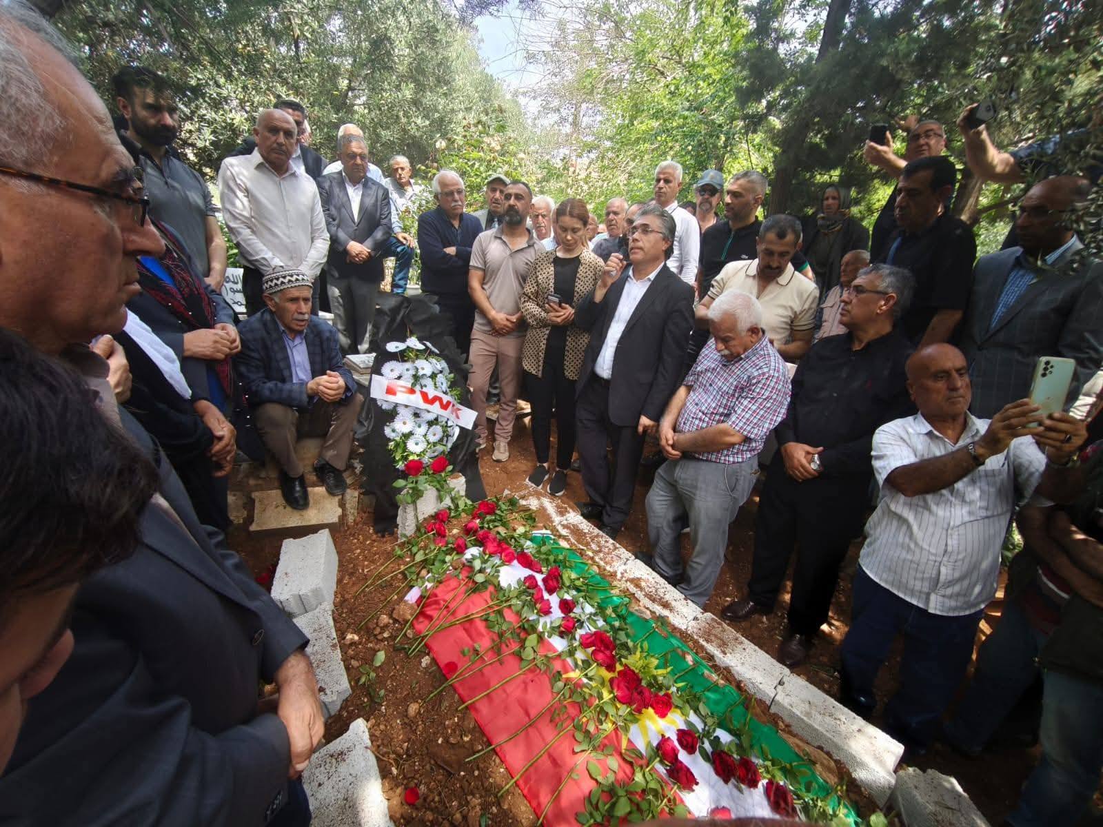Cenazeyê Eyup Alacabay Bi Beşdarîya Girseyeke Mezin Li Dêrikê Hate Veşartin