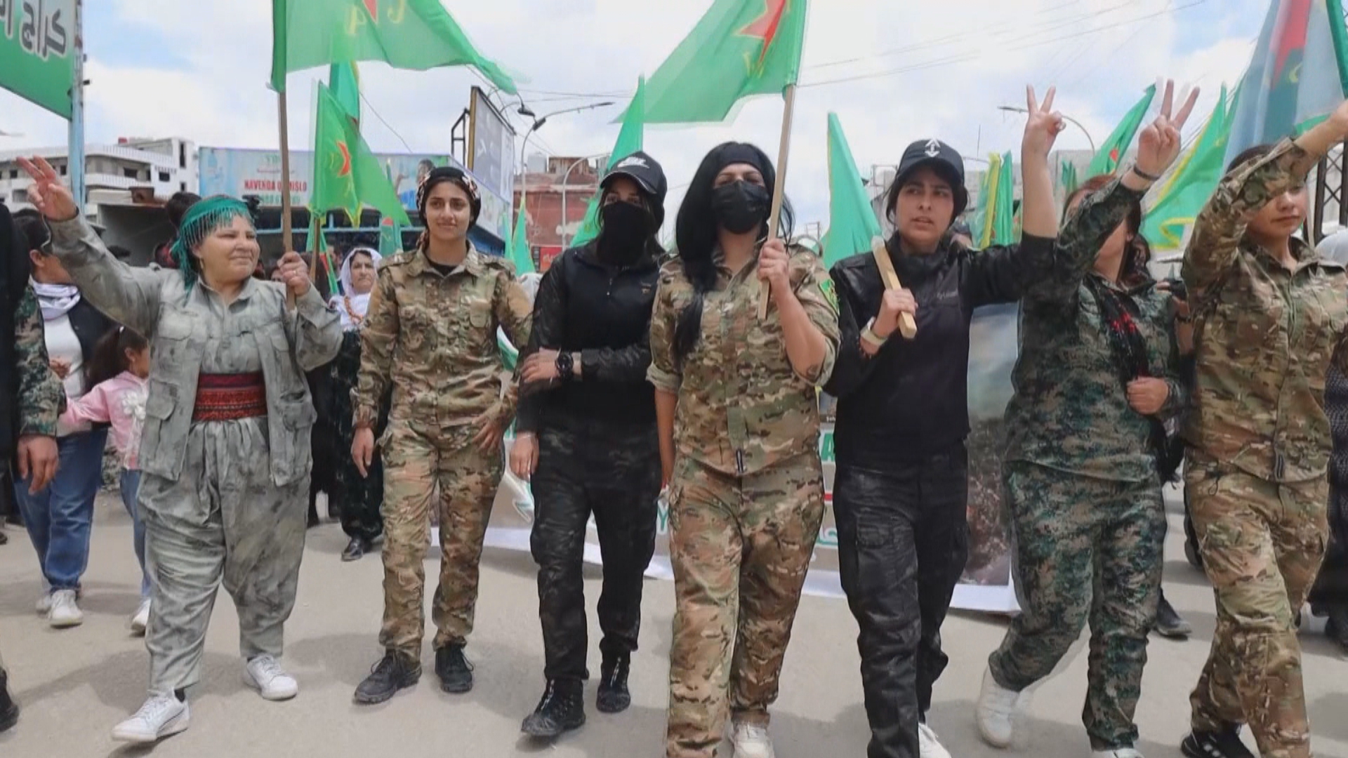 Xelkê Qamişloyê ji bo YPJyê daket qadan