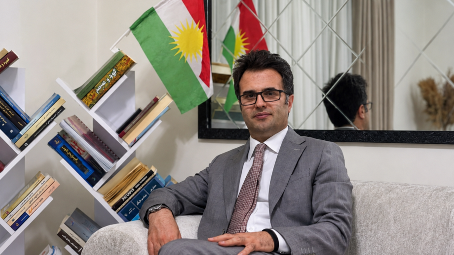 Mêvanê vê hejmarê Rojnameya Agirî çalakvan û girtiyê siyasî yê berê Hemîd Çepatî ye