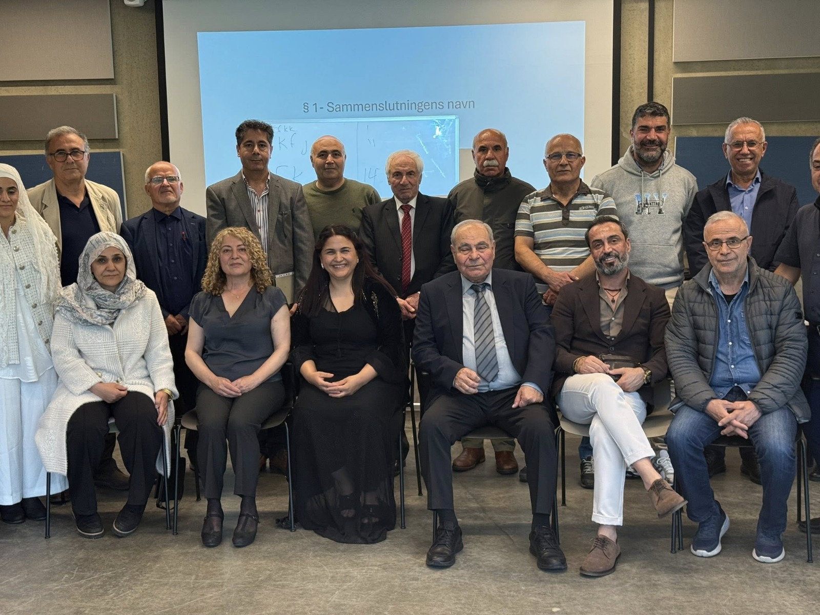Komeleyên Kurd li Aarhus û derdora wê gava yekem ji bo damezrandina federasyonek avêtin
