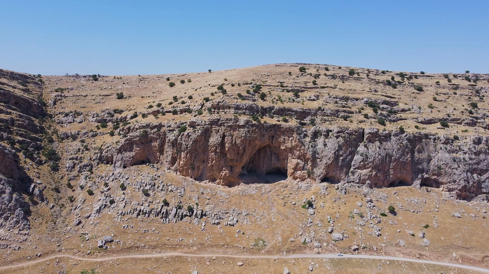 Şikefta Hezar Mêrd.. Cihekî ji serdema kevirî li Silêmaniyê