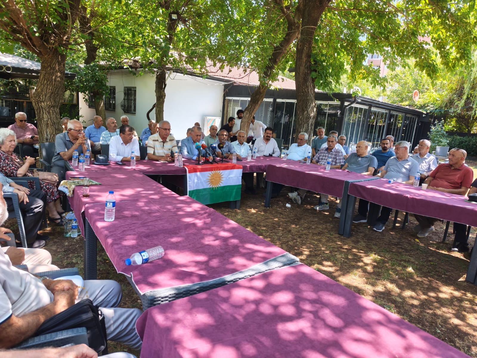 KOMÎSYONA HEWLDANA YEKÎTÎYA NETEWEYÎ YA KURDISTANÊ LI AMEDÊ ÎRAN PROTESTO KIR