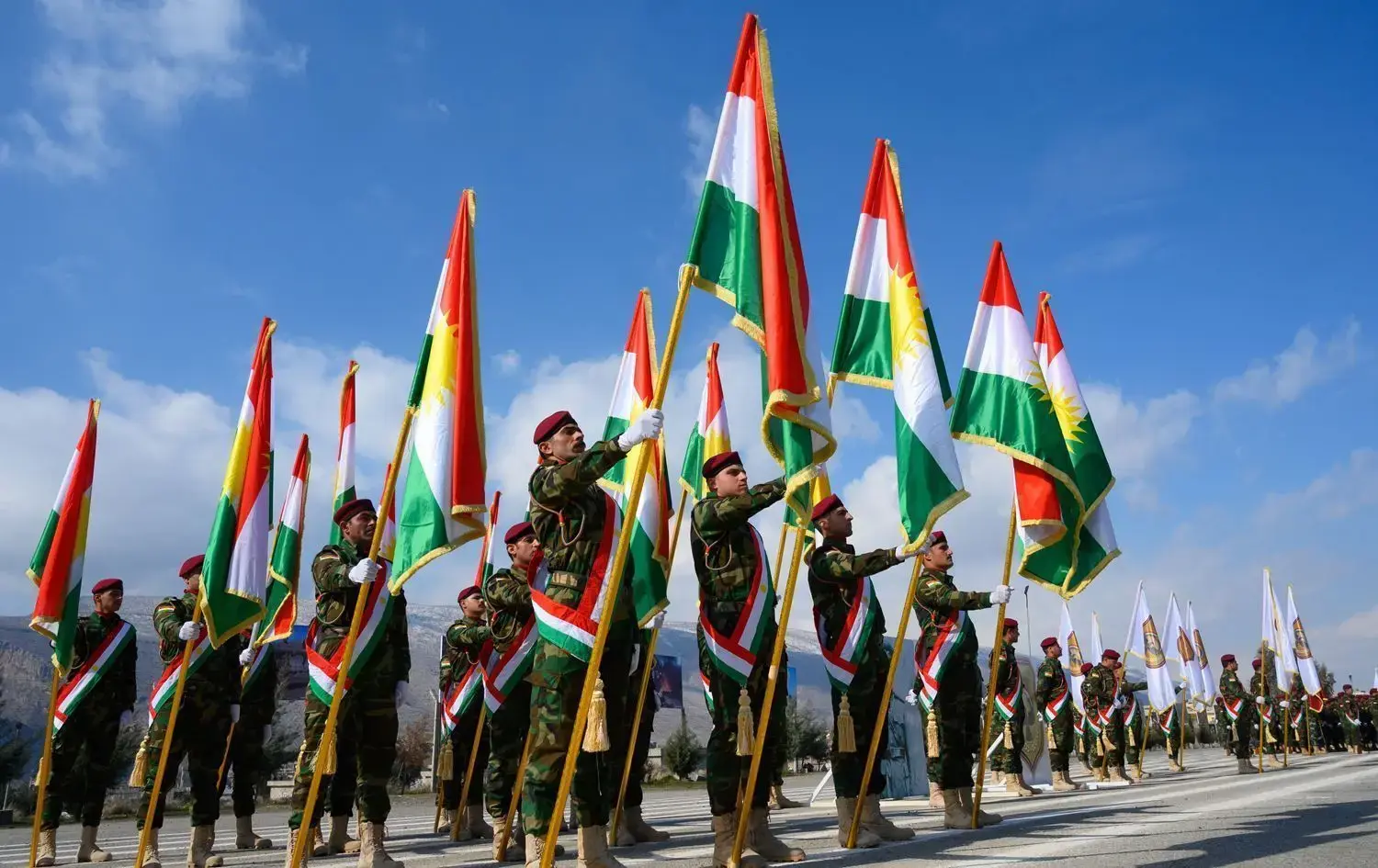 Lêkolîna navendeke Amerîkayê: Pêşmerge hevparekî girîng e û divê bibe xwediyê çekên giran