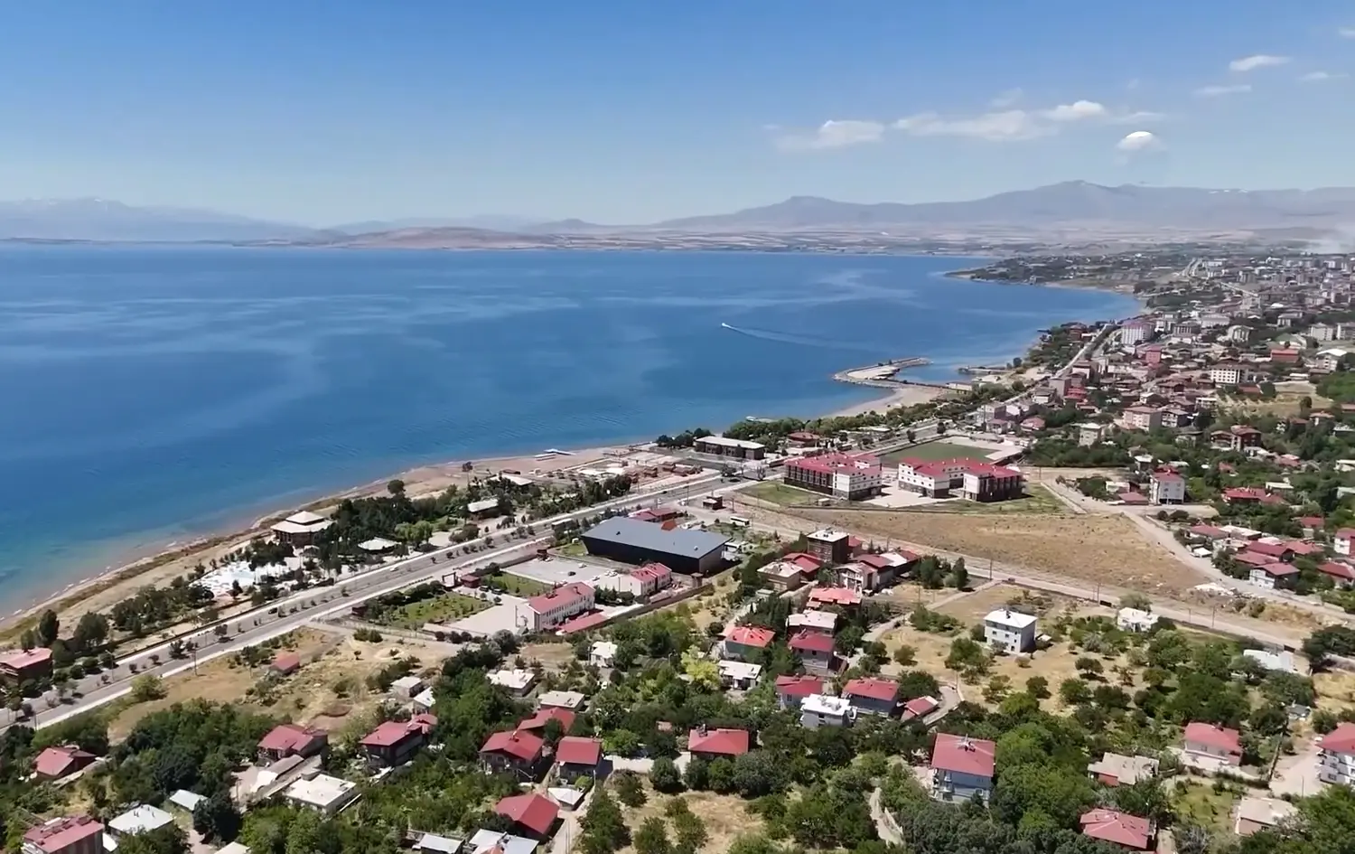 Tirkiye Tirkên Ahiska li Bedlîs û Erzinganê bi cih dike