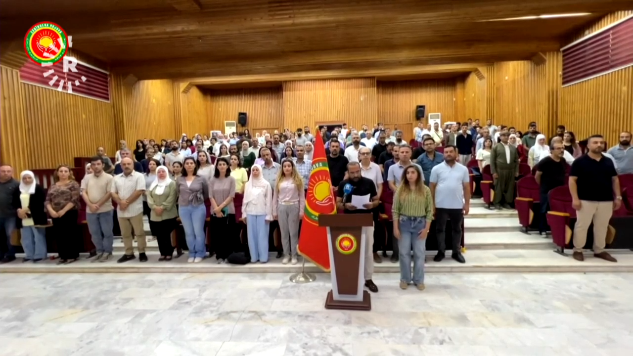 Zanîngeha Rojavayê: Kêmkirina dersên Kurdî gaveke ber bi paş ve ye
