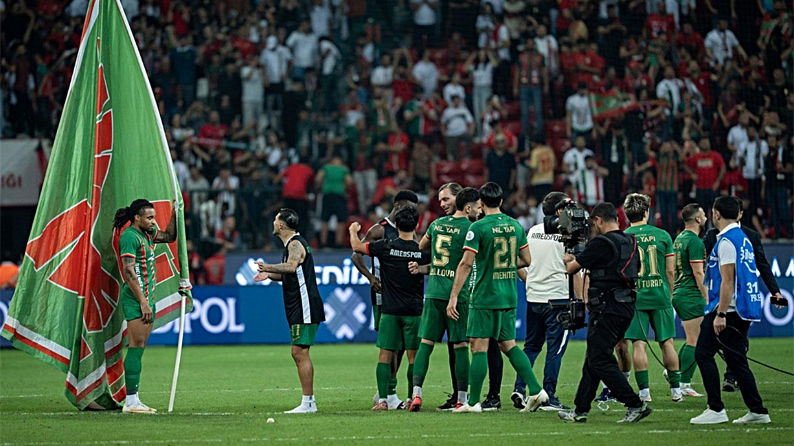 Amedsporê Beşîktaş têk bir û derket lûtkeya Superlîgê