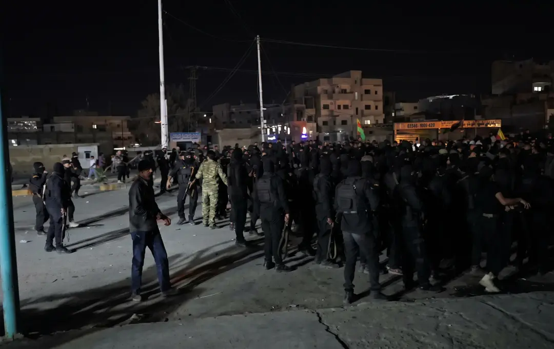 Li Hisîçayê xwenîşandan: Hêzên ewlehiyê gule reşandin