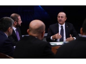 Çavuşoglu: Cihê YPGê komîsyona destûra Sûriyê de tune ye