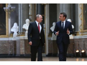 Putin piştevaniya Artêşa Macron dike