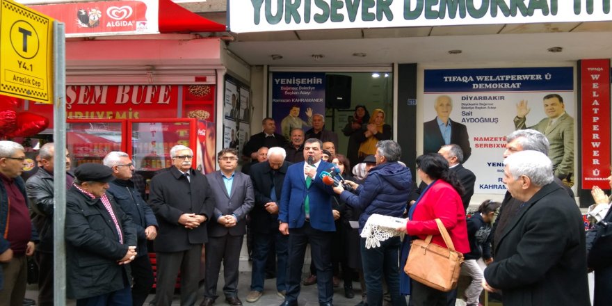 TIFAQA WELATPERWER Û DEMOKRAT LI YENÎŞEHRA AMEDÊ BUROYA XWE BI GIRSEYÎ VEKIR