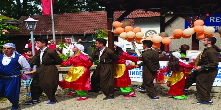 Koma Çarpelê beşdariyê di Roja Hevnasîna Neteweyan de li Almamya dike.