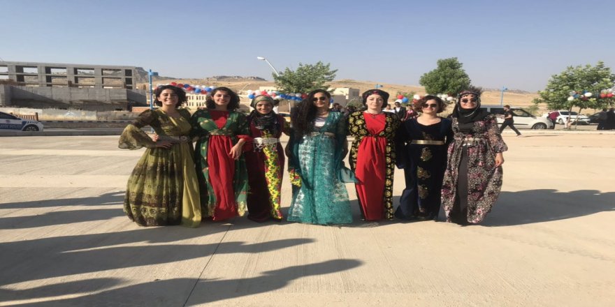 Xwendekarên Beşa Kurdî kumên xwe ber bi hêviyên xwe ve avêtin