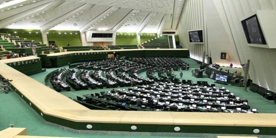 Parlementoya Îranê çêkirina eyaletek nû li Rojhilatê Kurdistanê red kir