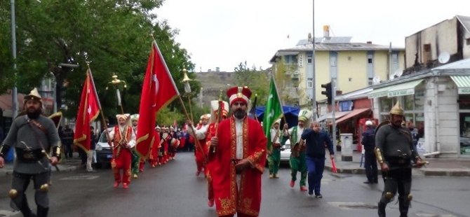 Qersî qet eleqe nîşanê çalakiyên Tirkan nedan!