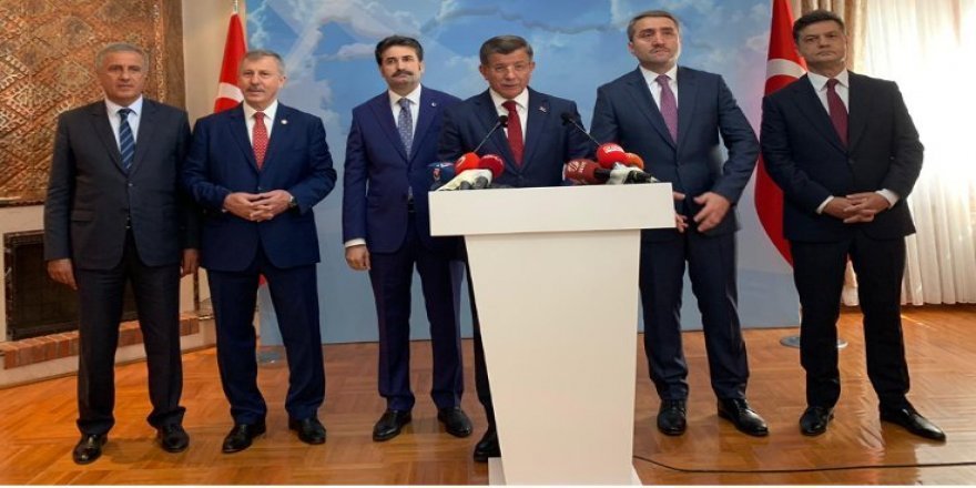 Ahmet Davûtoglûyî AKP ra îstîfa kerd