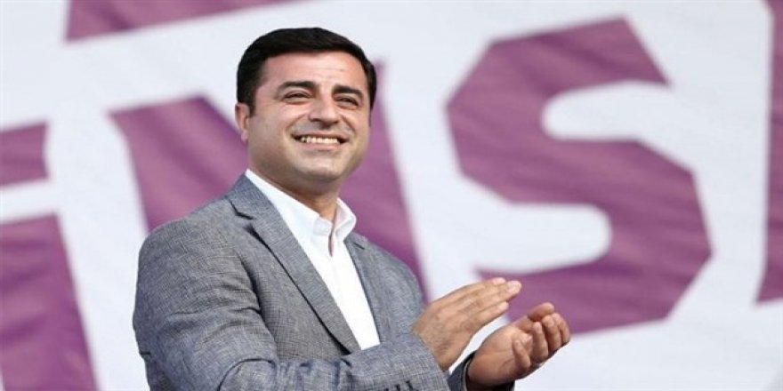 Selahattîn Demirtaş ê “Xelata Wêrekîya di Siyasetê de” bistîne