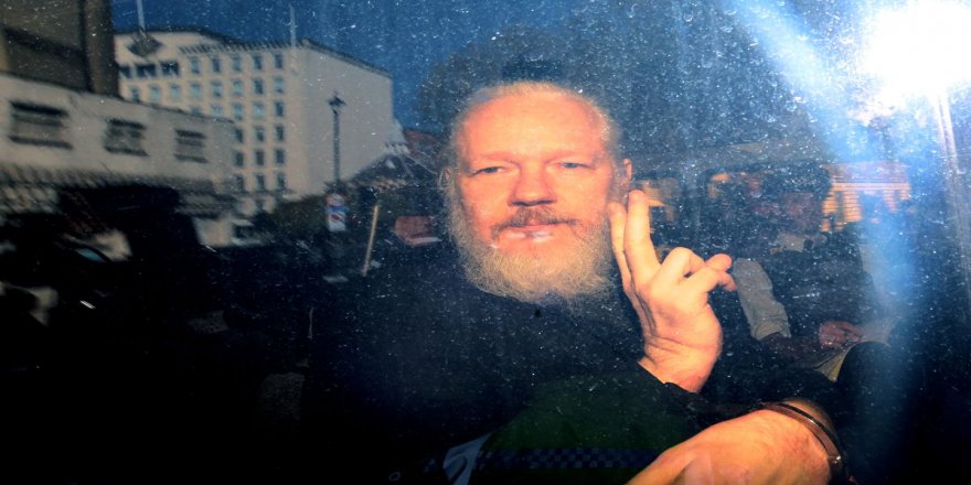 NY Hişyarî Dide ku Jîyana Julian Assange Ketiye Metirsîyê