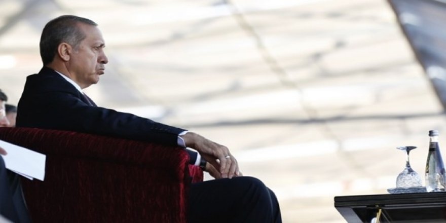 Erdogan "egosentrîst", "megaloman", "mîtoman", "etnosentrîst" û nexweşê desthilatdarîyê ye