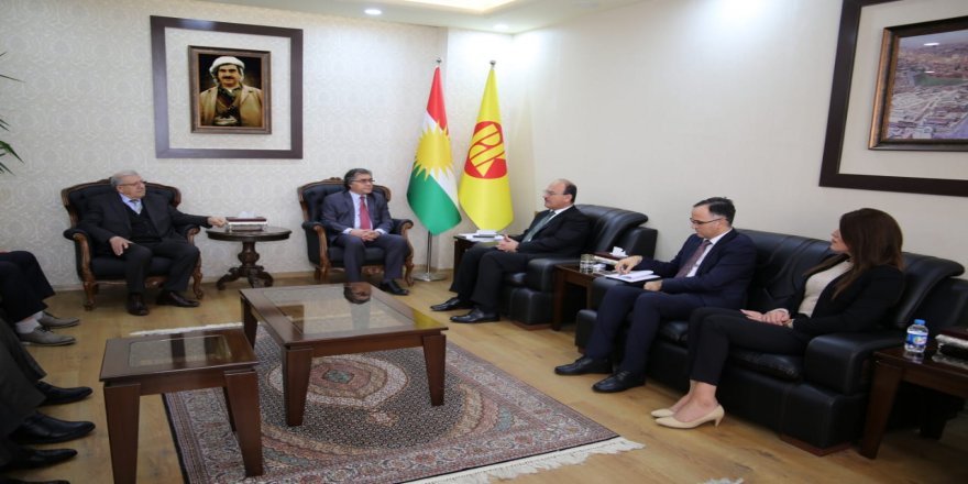 Heyeta PAKê li Hewlêrê Seredana Mekteb Elaqat a PDKyê Kir