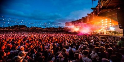 Hunermendê kurdî ê namadarî seba Rojava konserêk danê