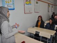 Semsûr: Kurd zû fêrî rûsî dibin