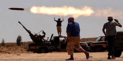 Adirbirnayîşê Lîbya qedîya, şer dest pêkerd