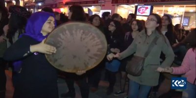 Gotina stranên Kurdî li Tirkîyê tê qedexekirin