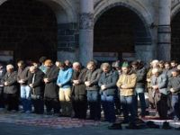 Meleyên me ji neteweperestîyê bêtir ummetperest in!