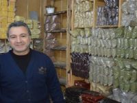 Amed: Nevîyê Kor Yusif; ”Ew şîfa belav dikin”