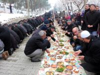 Şêxê Zîlan ji bo murîdên xwe sifreyek bi dirêjayîya 2 km amade kir