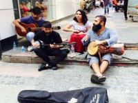 Waweylî waweylî tahamula wan bi stranên kurdî ji nîne